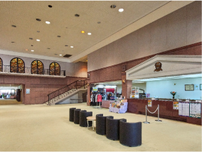 クラブハウスフロント